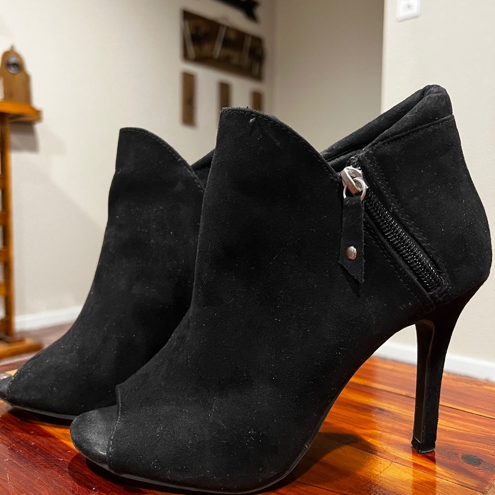 Open Booties - Picture 5 of 5